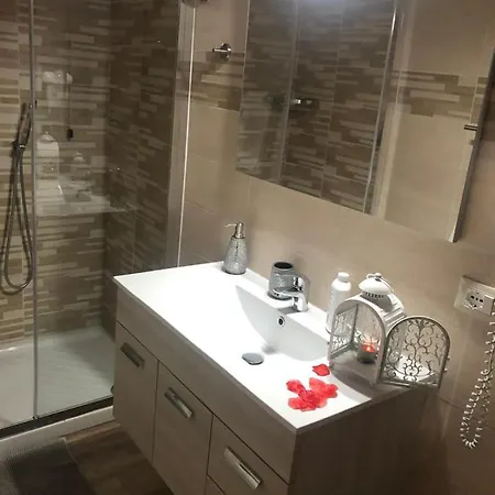 Atena Platino Bed and Breakfast *