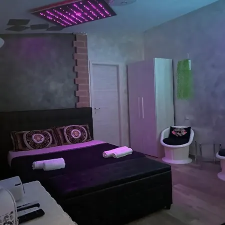 Atena Platino Bed and Breakfast *