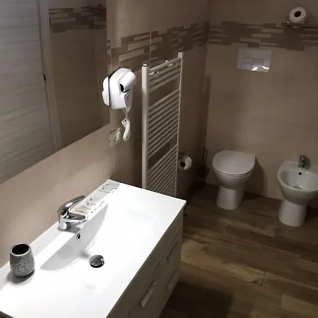 Atena Platino Bed and Breakfast